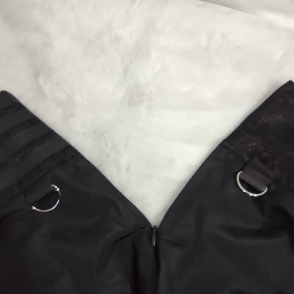 ALIVILA Y FASHION Women's Black Mini Skirt Size Large - Picture 9 of 9